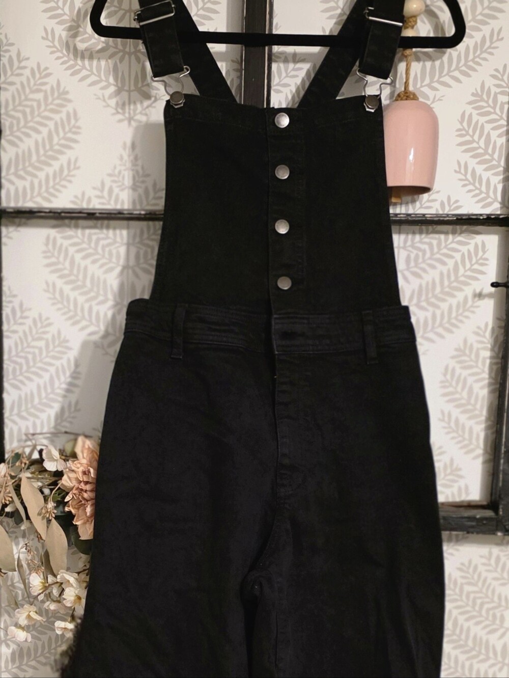 Universal Thread Black Wide-Leg Bib Overalls